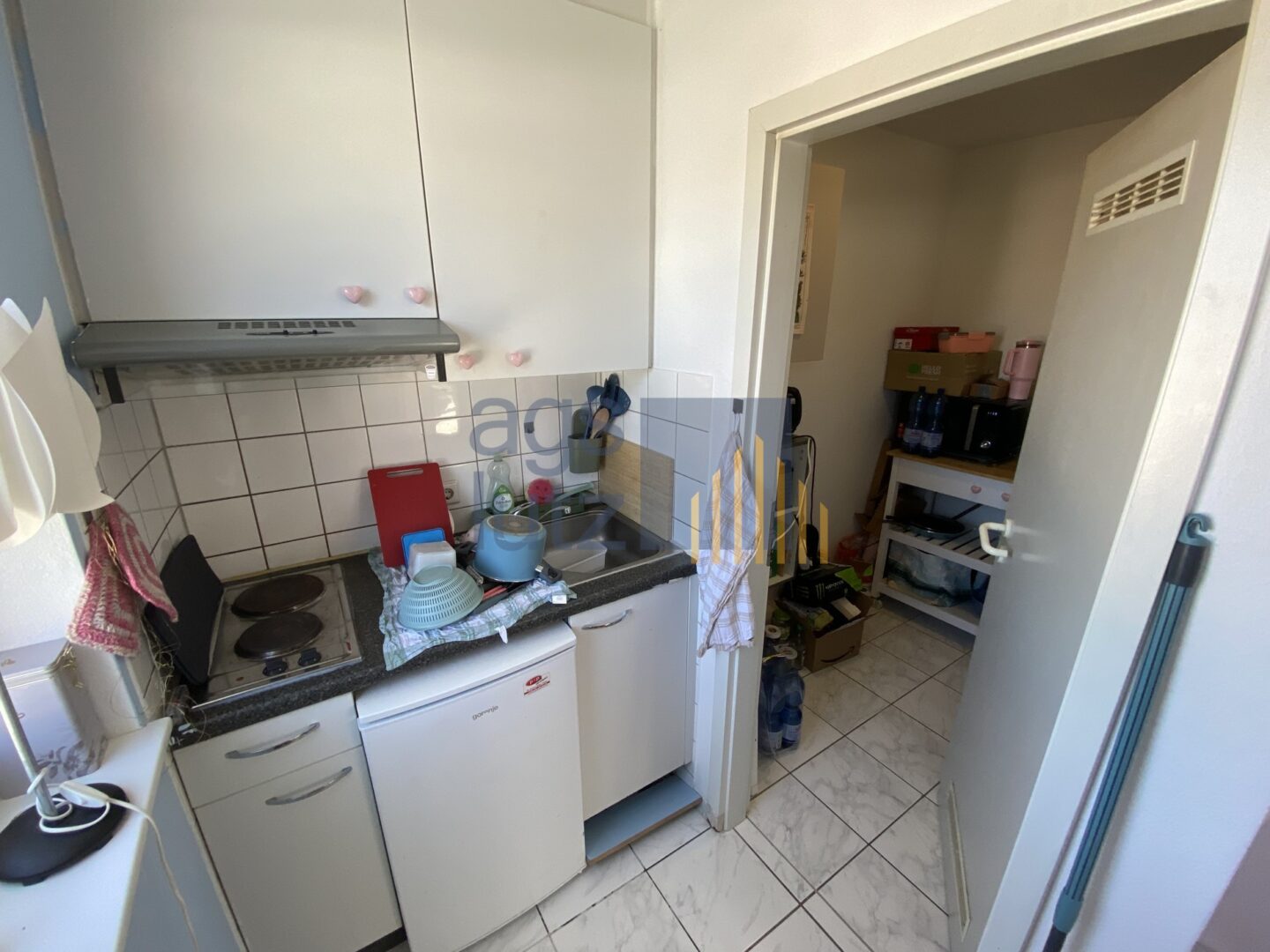 Küche / Abstellkammer