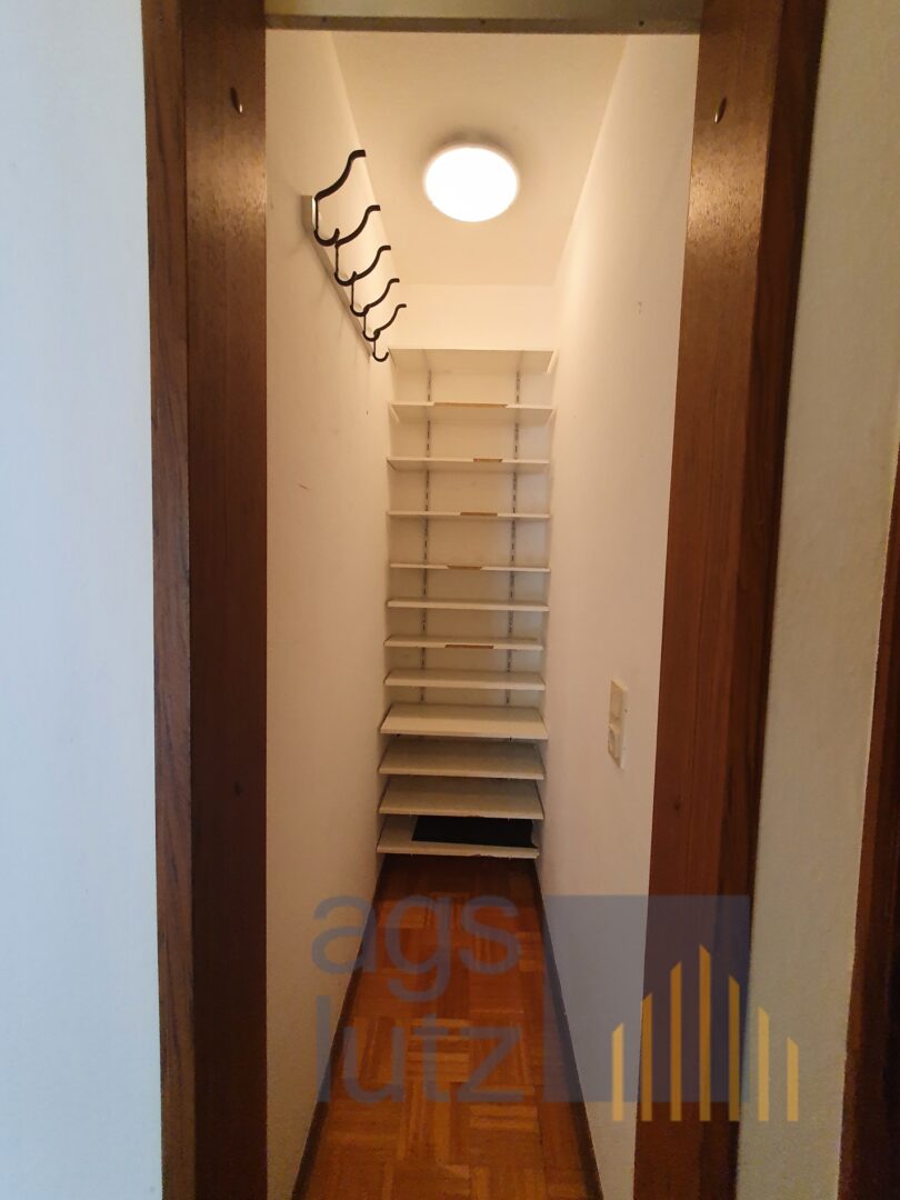 Abstellraum im Zimmer