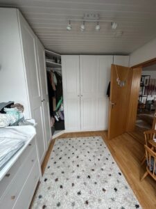 Kinderzimmer/Büro Gegenseite