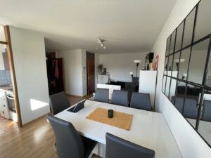 Gegenseite Wohn- und Esszimmer