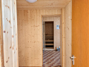Durchgang Sauna