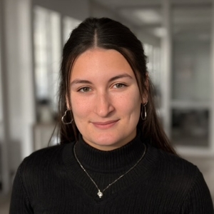 Frau Glück, Aaliyah